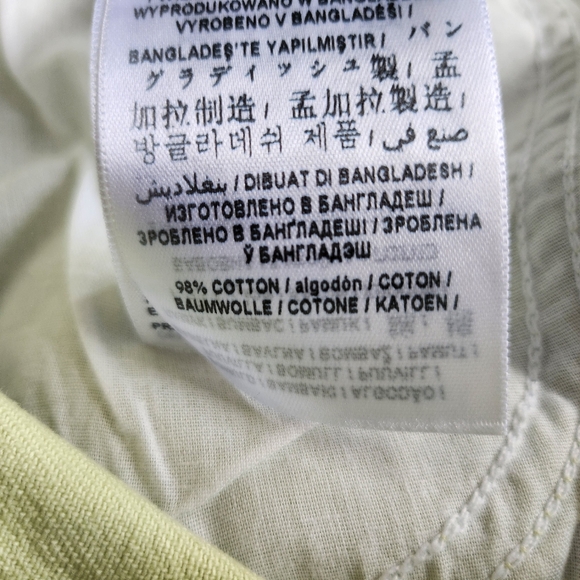 Guess Shorts, size xl - Picture 7 of 8